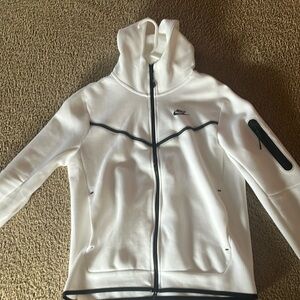 original white nike tech